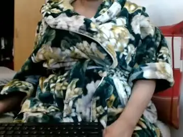 xxxbustybabe27x