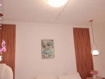 rebecca_ferrati