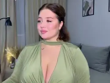 kylie_lips