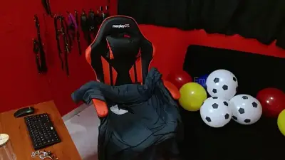 Emily_Slave28