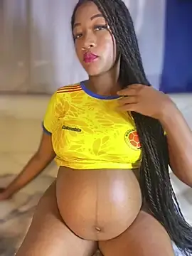AleezaFrench