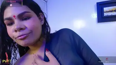 yaazhinii